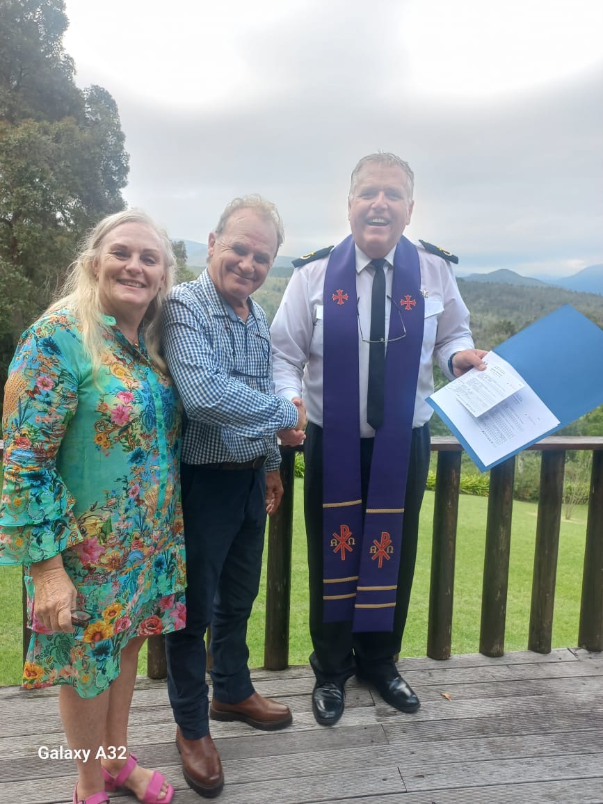 Wedding ceremony by Dr. Gerrit Rademeyer in Eshowe